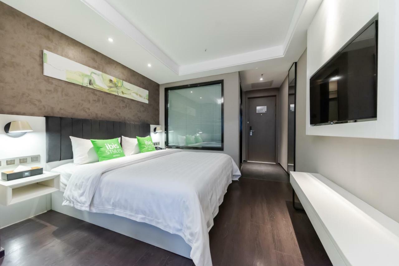 Ibis Styles Suzhou Nanmen Metro Station Hotel Exterior foto